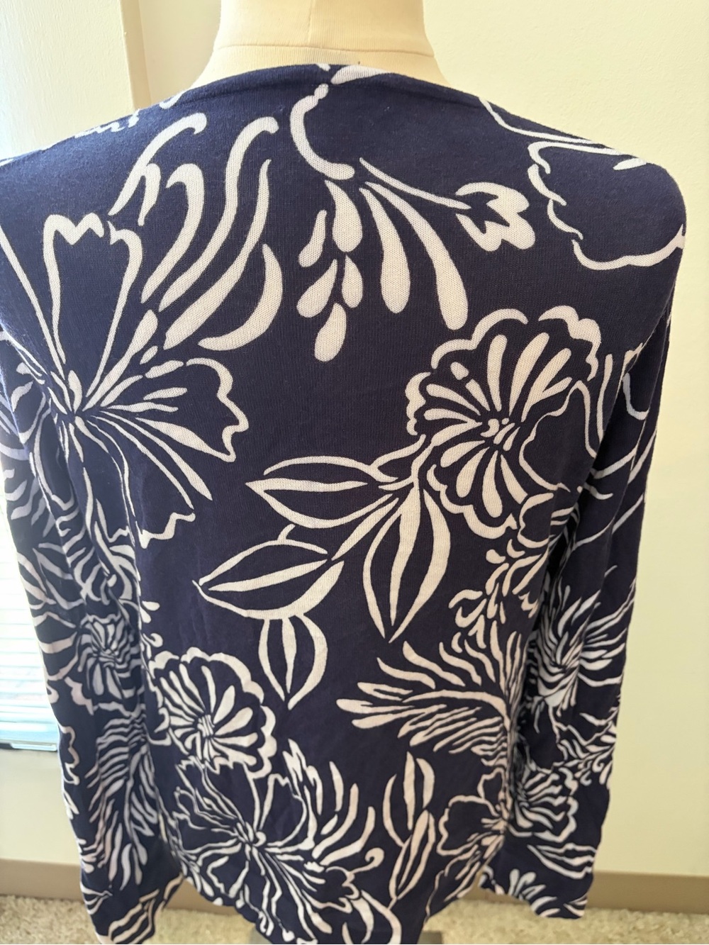 Lilly Pulitzer Navy and White Floral Button-Down Cardigan - Picture 3 of 8